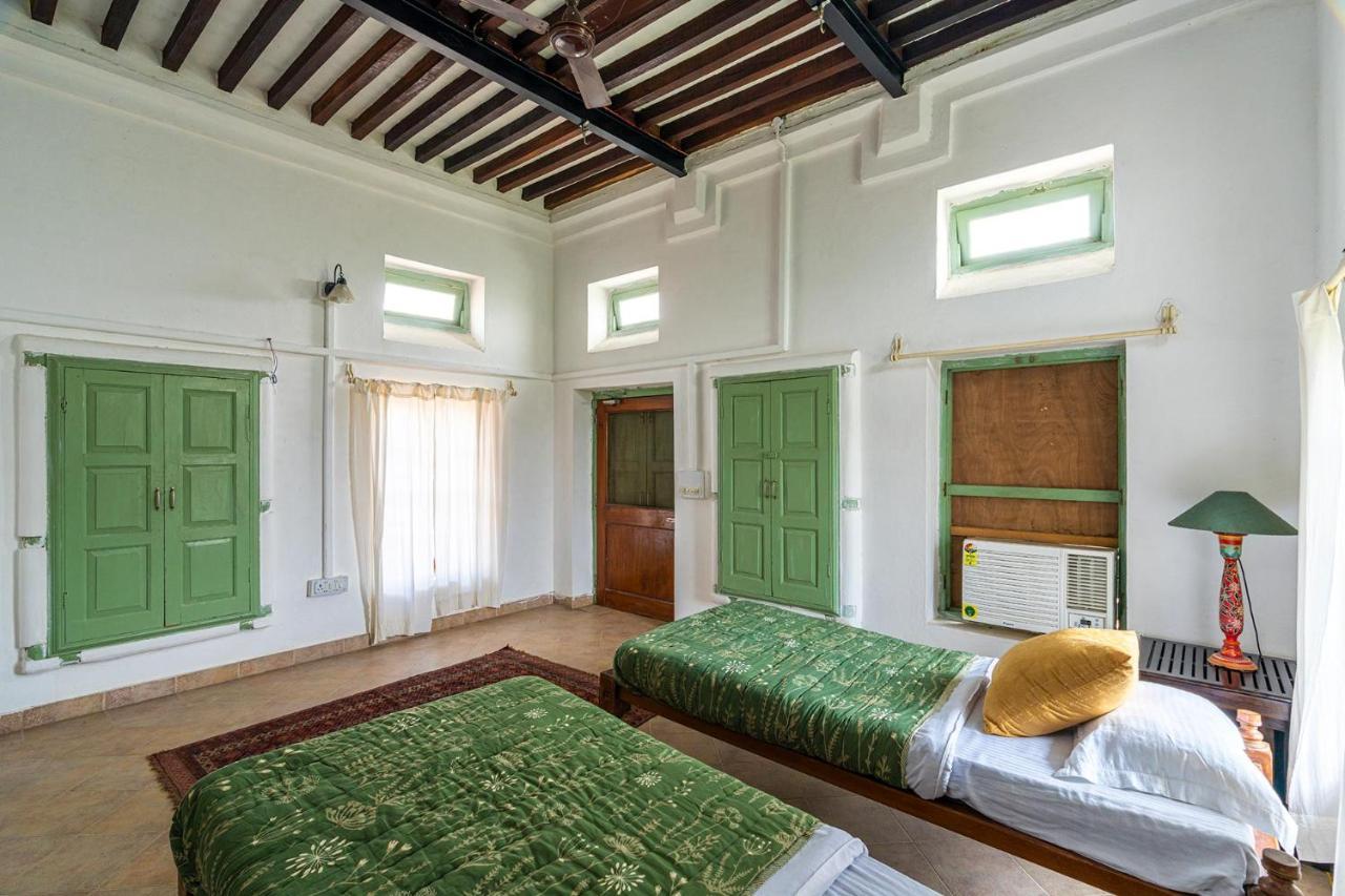 Stayvista'S Peepal Haveli - Rustic Kothi With Terrace, Breathtaking View & Bonfire Narainpur  Buitenkant foto