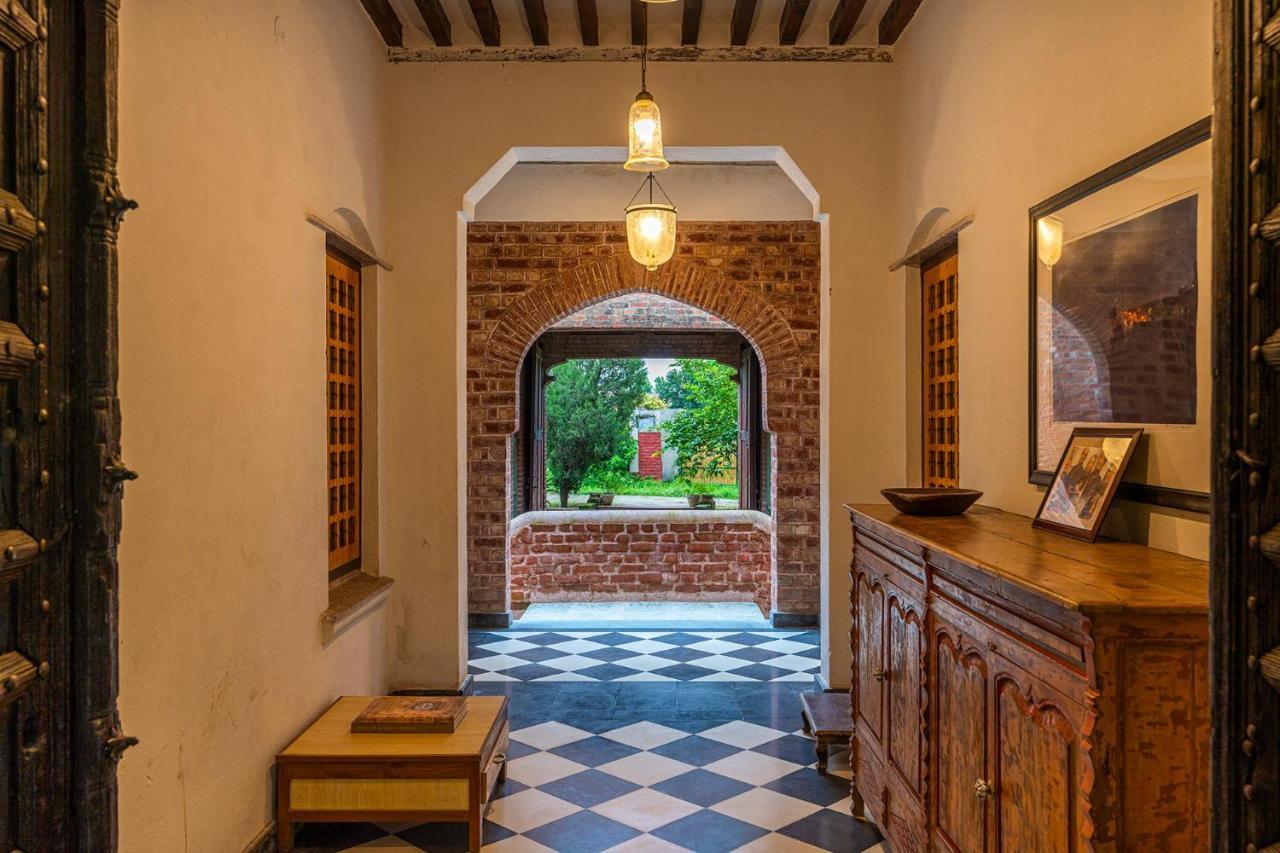 Stayvista'S Peepal Haveli - Rustic Kothi With Terrace, Breathtaking View & Bonfire Narainpur  Buitenkant foto