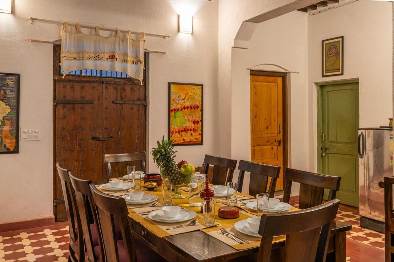 Stayvista'S Peepal Haveli - Rustic Kothi With Terrace, Breathtaking View & Bonfire Narainpur  Buitenkant foto